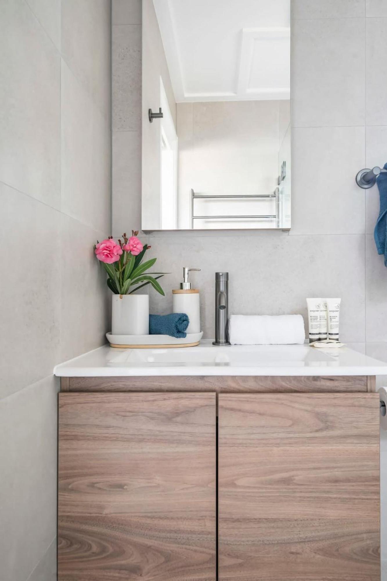 Oak Retreat Bliss By The Beach Warriewood Exterior foto